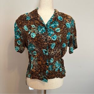 White Stag Blue and Brown Short Sleeve Fitted Blouse with Notched Collar